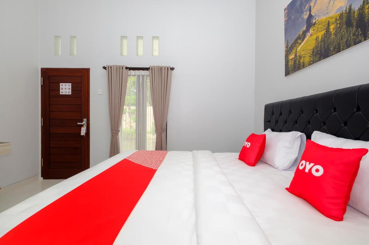 Hotel Oyo 3716 Dijobi à Sempidi Extérieur photo